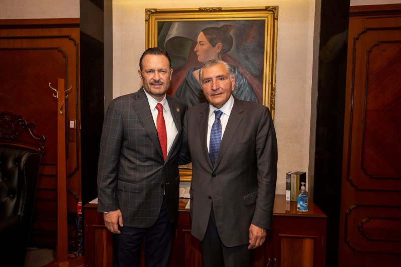  Gobernador de Querétaro se reúne con Adán Augusto López