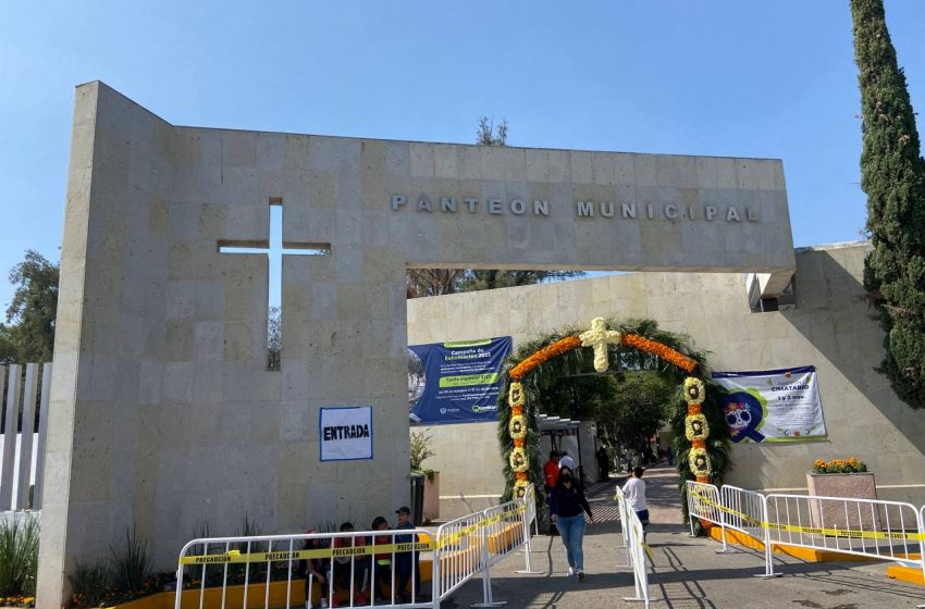  Esperan más de 160 mil visitantes en los 8 panteones del Municipio de Querétaro