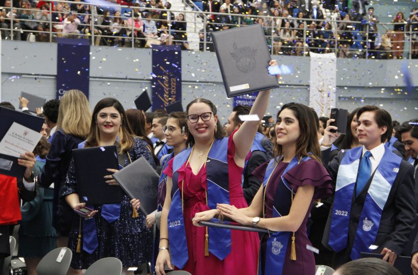  Se gradúan 462 estudiantes del Tec de Monterrey campus Querétaro
