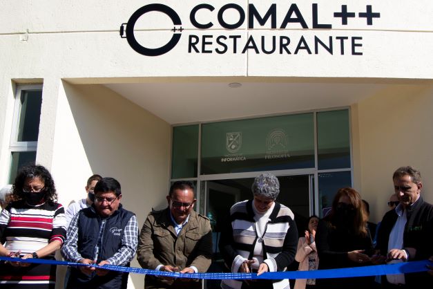 Restaurante universitario “Comal ++” abre sus puertas