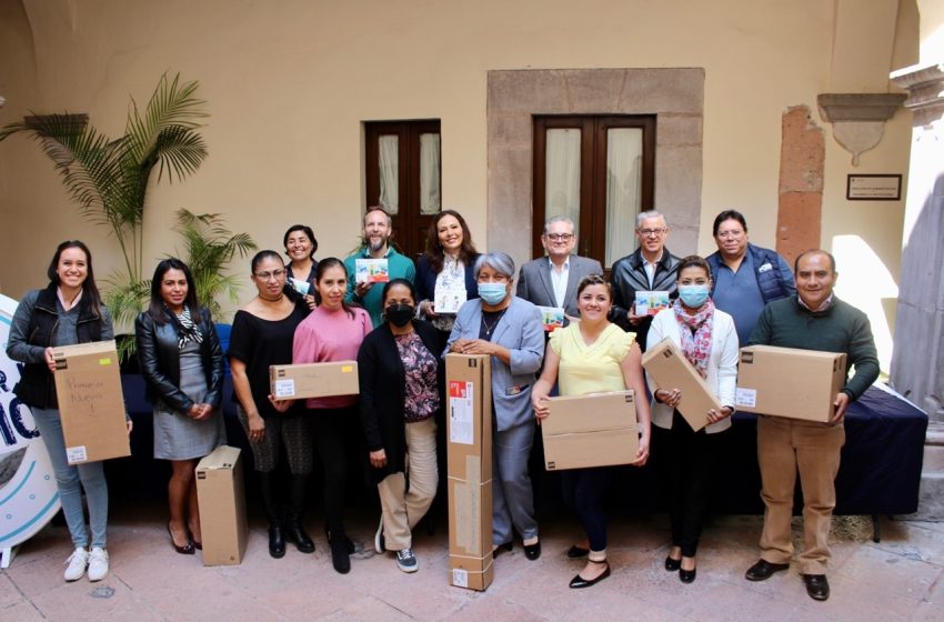  Entrega SEDEQ equipamiento en robótica a escuelas de Querétaro