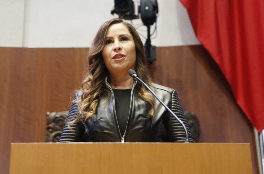  Senadora Estrella Rojas solicita bajar costo de peaje del Macro Libramiento para aligerar tránsito en la 57