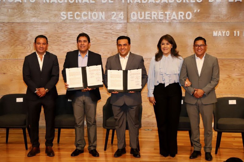  Municipio de Querétaro y SNTE firman convenio de colaboración