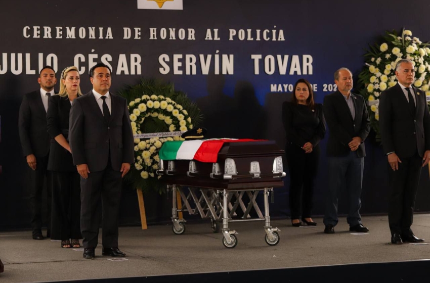  Realizan Homenaje al oficial Julio César Servín Tovar, fallecido en cumplimiento de su deber