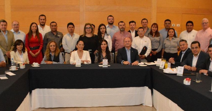  AMDA Querétaro presenta plataforma de vehículos seminuevos