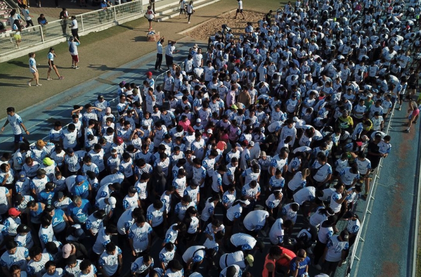  Carrera del estudiante contó con la participación de aproximadamente 2 mil corredores.