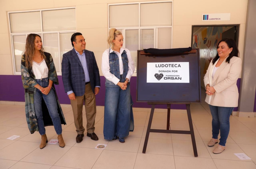  Luis Nava y Arahí Domínguez, inauguran remodelación de la ludoteca en la Universidad de las Mujeres