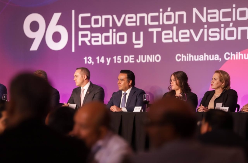  Acude Luis Nava a la 96a. Convención Nacional de Radio y Televisión