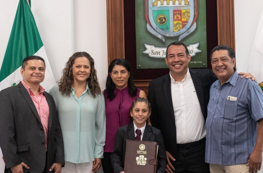  Ayuntamiento de SJR recibió la Declaratoria del 12º Parlamento de las Niñas y Niños de México