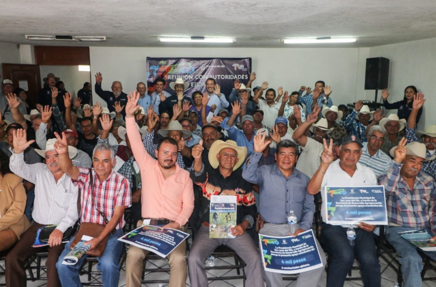  Alcalde de SJR entrega apoyos para el campo