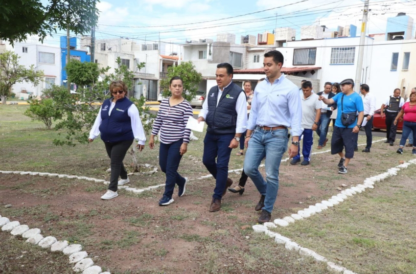  Supervisa Luis Nava acciones de mejoramiento en condominios de la colonia La Loma