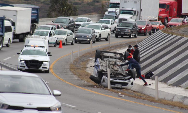  SICT mantiene operativos sobre la autopista México-Querétaro