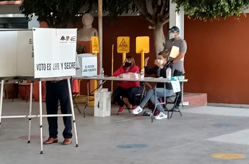  Signan convenio para que escuelas públicas alberguen las Casillas Únicas para las próximas elecciones