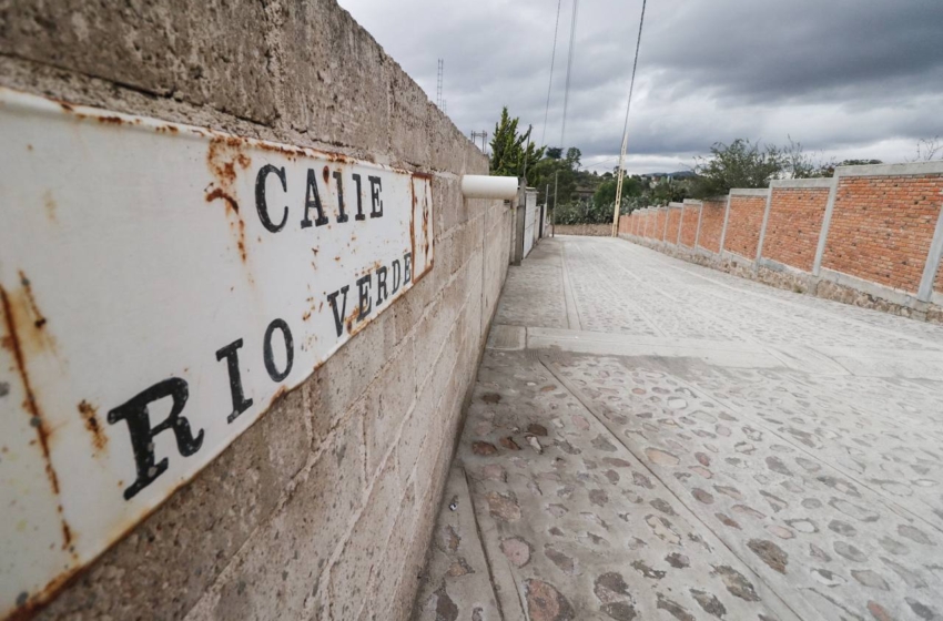  Invierten en rehabilitación de calles en San Juan del Río