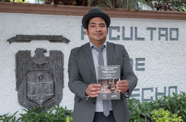  Presentan libro ‘Los retos de la Legislación Universitaria’ en la UAQ