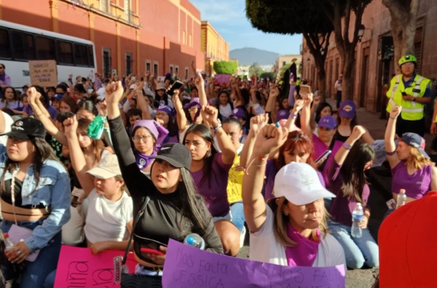  Repudio a los feminicidios y cero impunidad, reclaman mujeres en Querétaro
