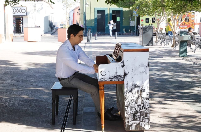  Municipio invita a la ciudadanía a tomar lecciones en los pianos de plazas públicas