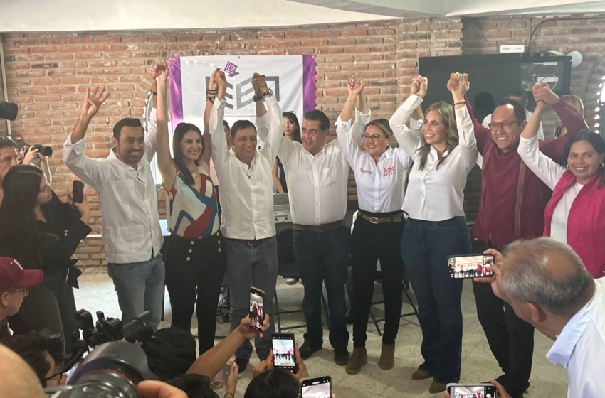  Morenistas acompañan a Chema Tapia en su registro como candidato a la alcaldía de Querétaro