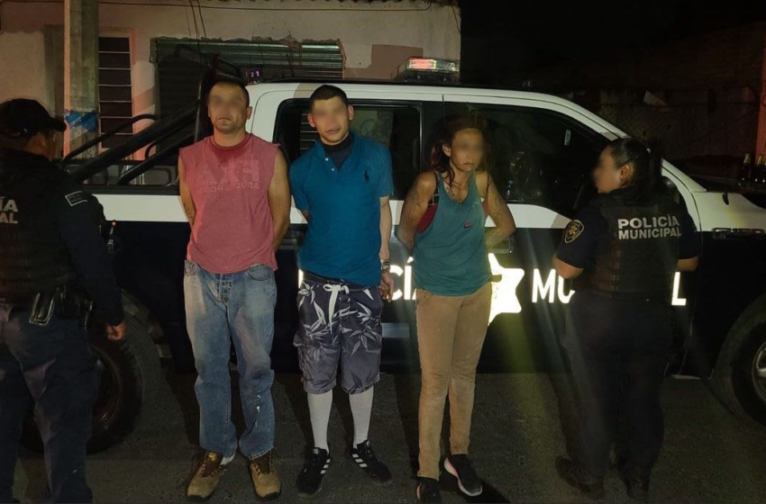  En Carrillo, tres personas detenidas por robo a tienda de conveniencia