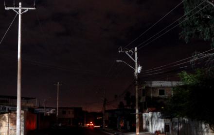  Apagones afectaron a mil 940 negocios en Querétaro: Canaco