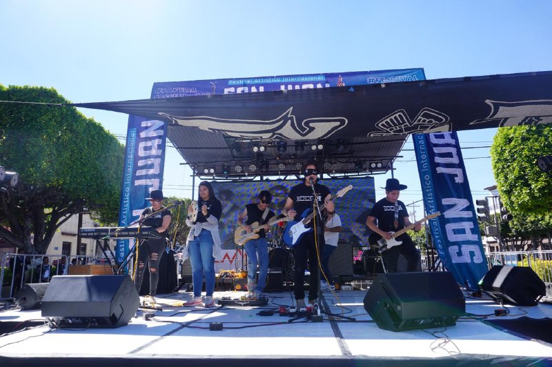  Grupo queretano de rock se presenta en la Feria de San Marcos
