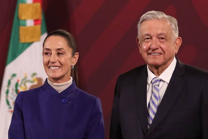  AMLO se niega en darle el poder a Claudia