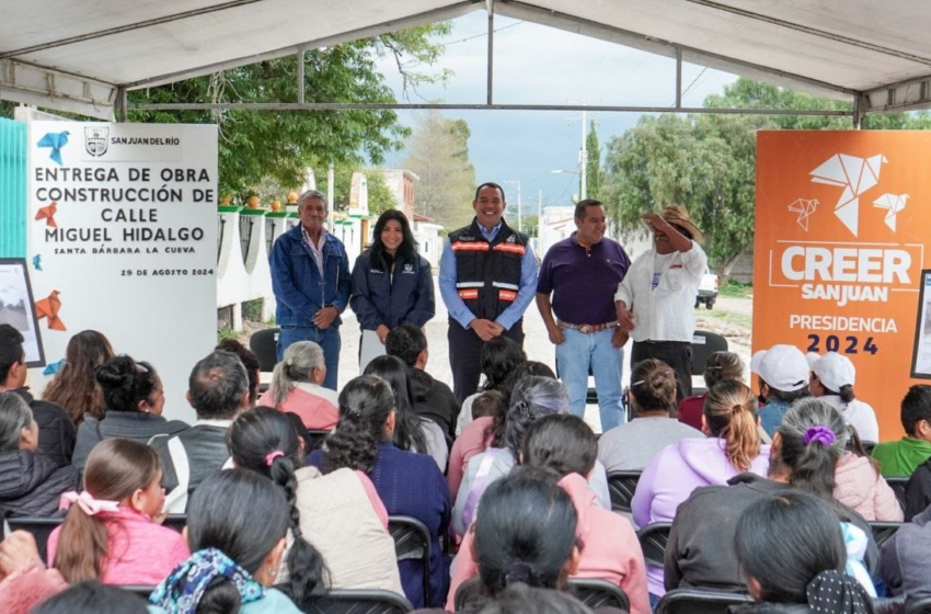  Roberto Cabrera entrega construcción de calle en Santa Bárbara La Cueva con 3.4 mdp de inversión