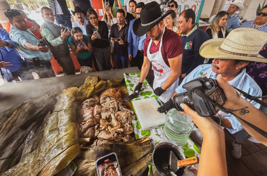  Boyé listo para la Feria de la Barbacoa y el Pulque en Cadereyta