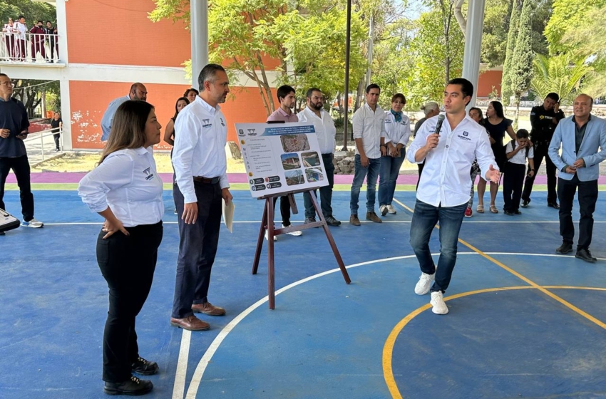  1.58 mdp para rehabilitación de cancha futbol 7 y de usos múltiples