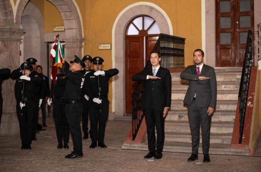  Rodrigo Monsalvo asume la alcaldía de El Marqués