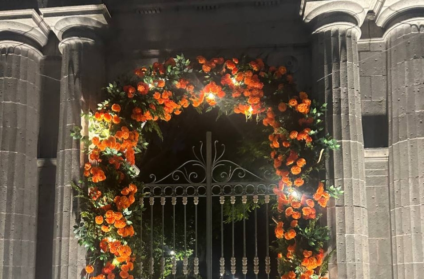  Flores chinas en la Alameda, un error de la empresa encargada de la decoración