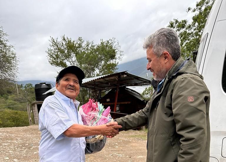  UAQ pone en marcha la colecta “Un abrigo para la Sierra Gorda”