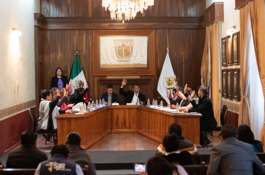  Ayuntamiento de San Juan del Río aprueba el “Proyecto de Iniciativa de Ley de Ingresos”