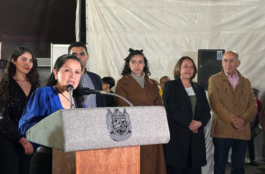  Inaguran Bazar Navideño en Jardín Principal de El Pueblito