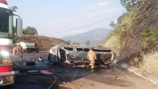  Menor herido tras colisión en la Autopista Siglo XXI de Michoacán está fuera de peligro; murieron 8 familiares