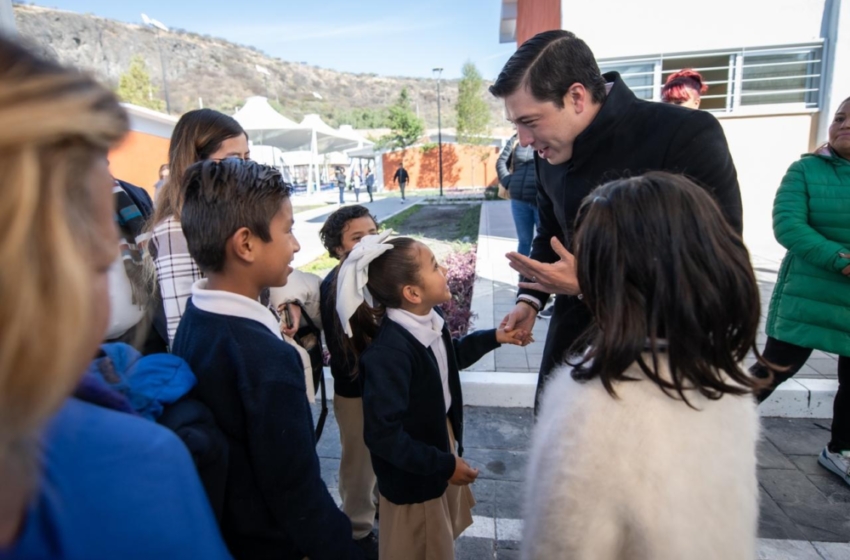  El Marqués invierte más de 160 millones en educación y fortalece el transporte escolar gratuito