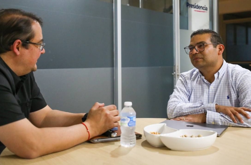  Martín Arango se reúne con Guillermo Vega, coordinador de la bancada del PAN del Congreso Local