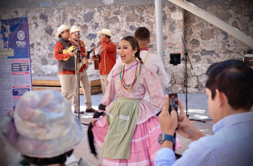  Pinal de Amoles preparado para la XXXIV edición del Concurso Nacional de Baile de Huapango Huasteco