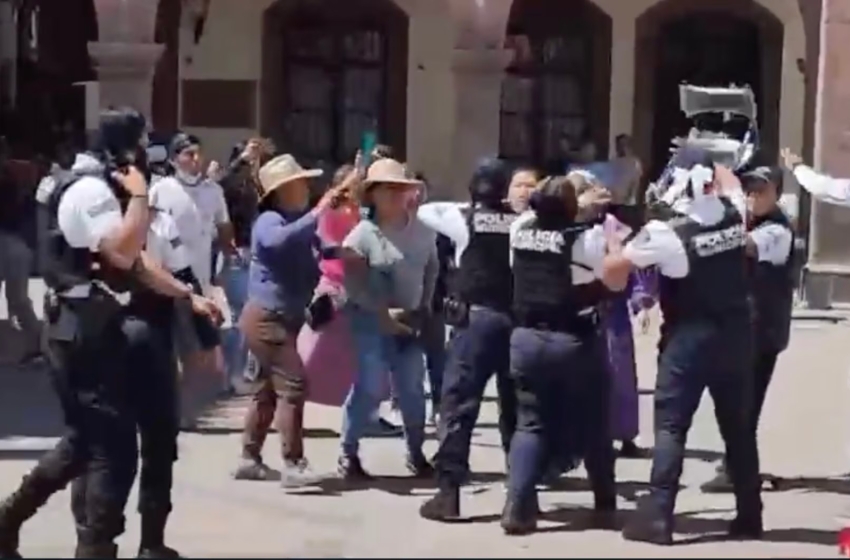  Seguirá la ruta legal tras enfrentamientos entre ambulantes e inspectores en el Centro Histórico