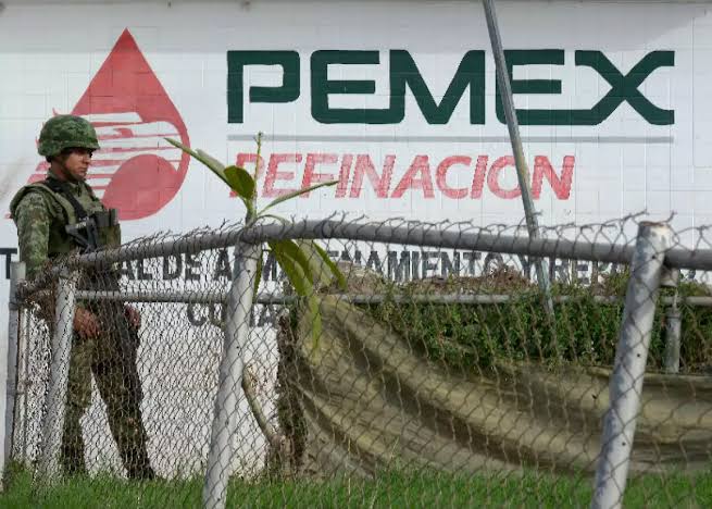  Atiende Pemex fuga de gas LP ocasionada por toma clandestina en San Juan del Río, Querétaro