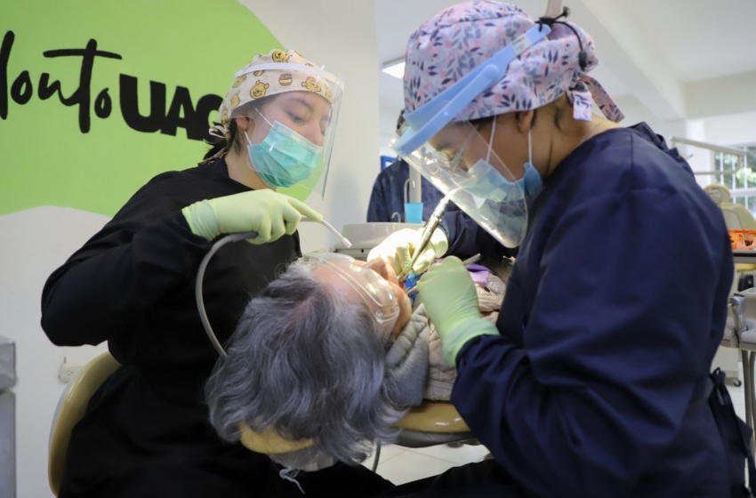 Brinda Medicina UAQ cuidados odontológicos a pacientes con cáncer