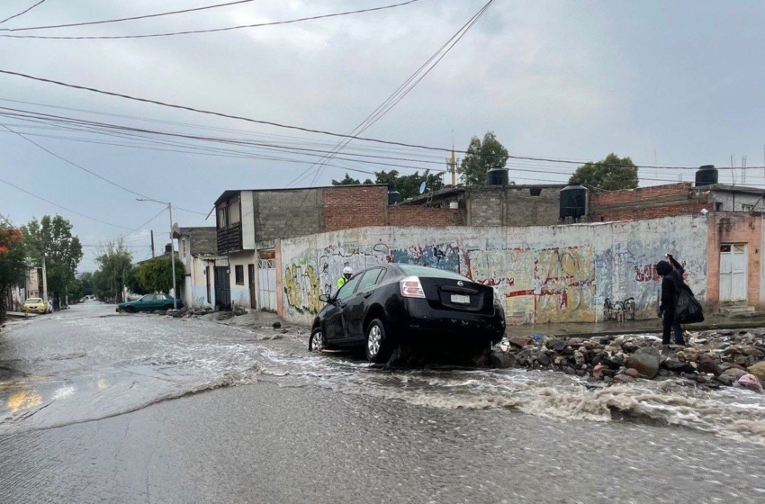  33 personas afectadas por inundaciones en Querétaro; viviendas a menos de un metro de los drenes