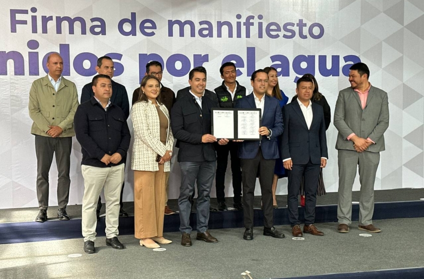  Cierran filas por el agua: 13 alcaldes firman manifiesto en respaldo al proyecto estatal “Agua para Todos”