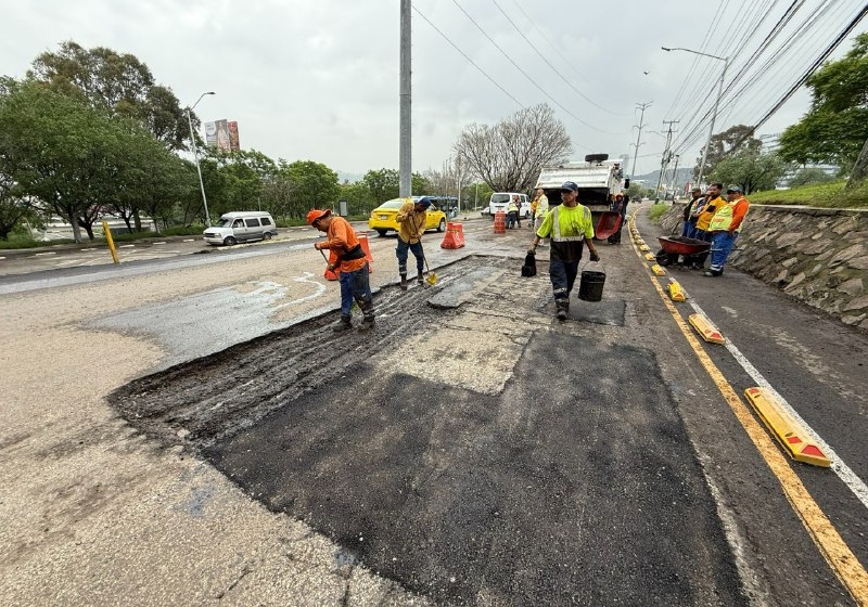  Querétaro invierte 29 millones de pesos para reparar calles tras intensas lluvias