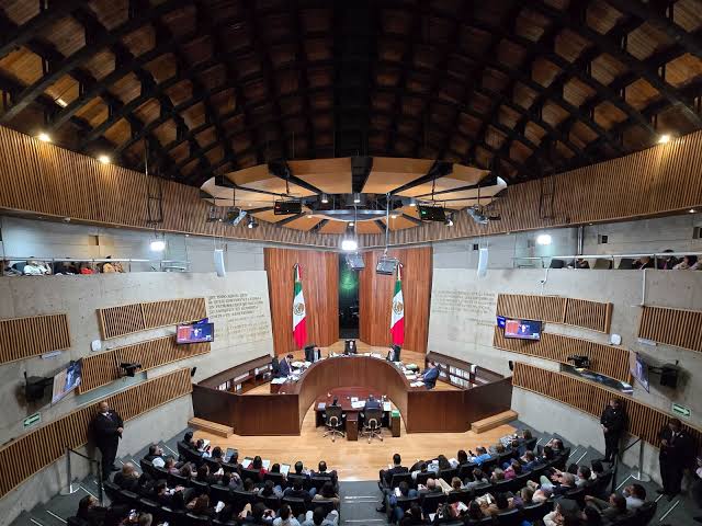  Sigue haciendo de las suyas la Sala Superior del TEPJF