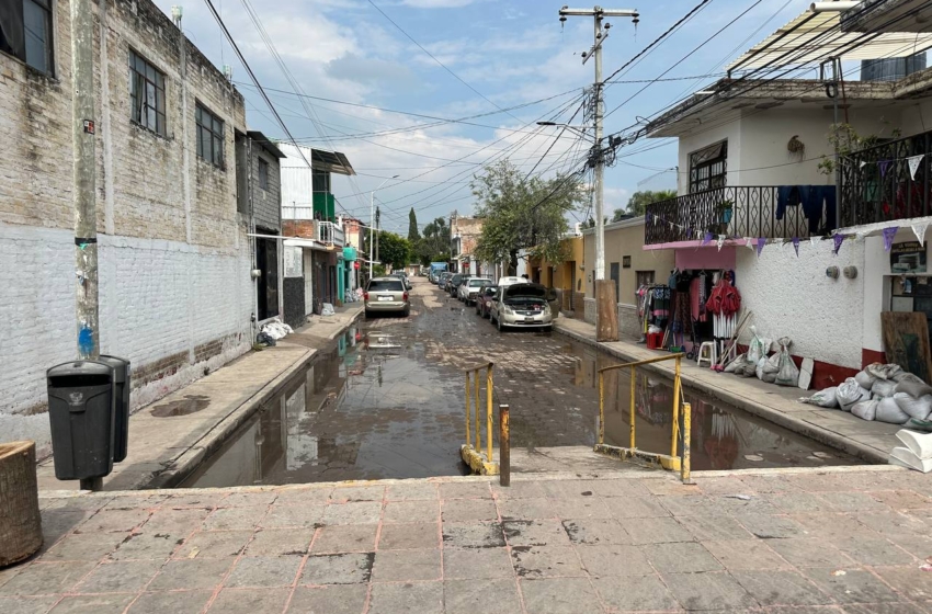  Hasta 1,800 negocios serán visitados tras inundaciones en Querétaro