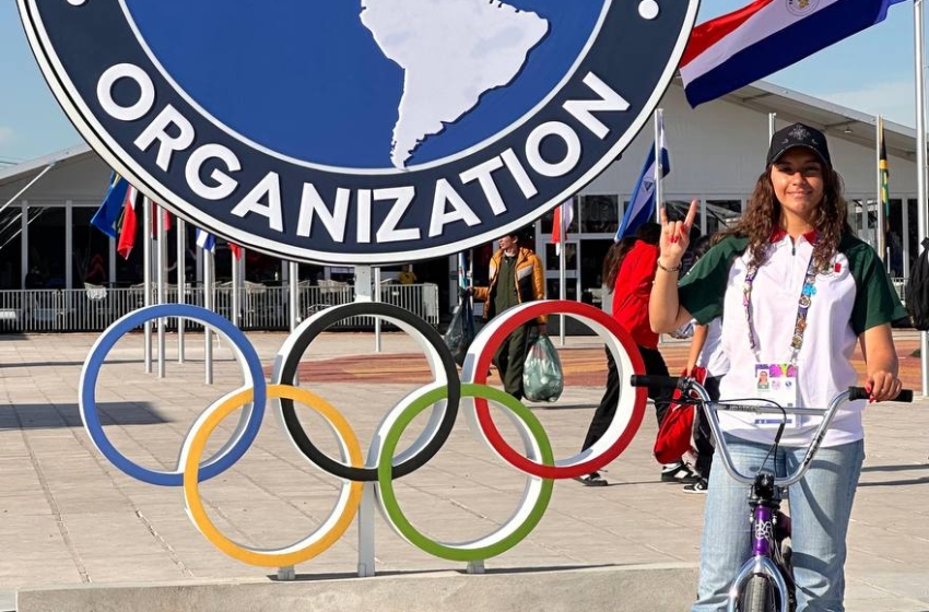  Ciclista queretana Sofía Baez en busca de Los Ángeles 2028