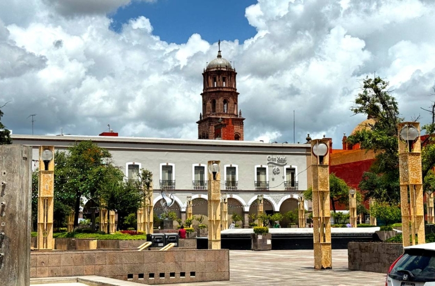  Secretaría de Turismo llama a hoteles a economizar agua durante corte por desfogue de presa de Zimapán