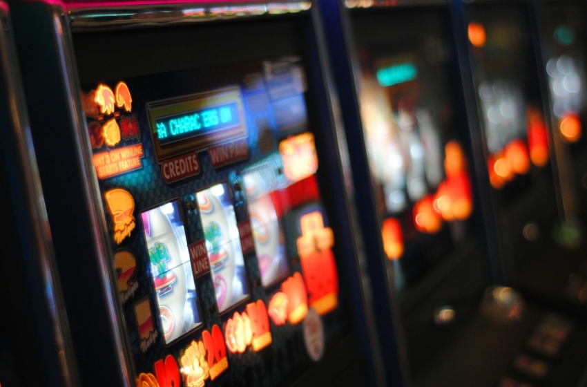  ¿Qué personajes de tragamonedas en los casinos online tienen la narrativa más desarrollada?