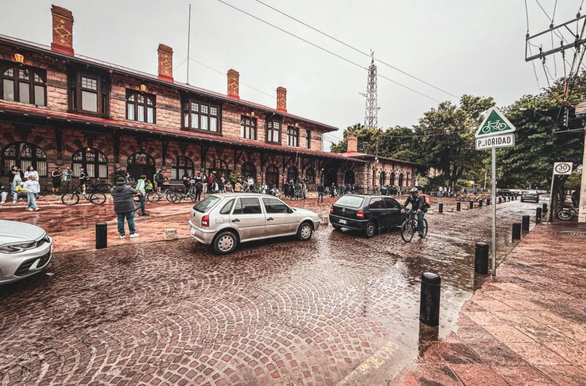  No se tocarán ni el Parque Alcanfores ni la estación histórica por el Tren México–Querétaro